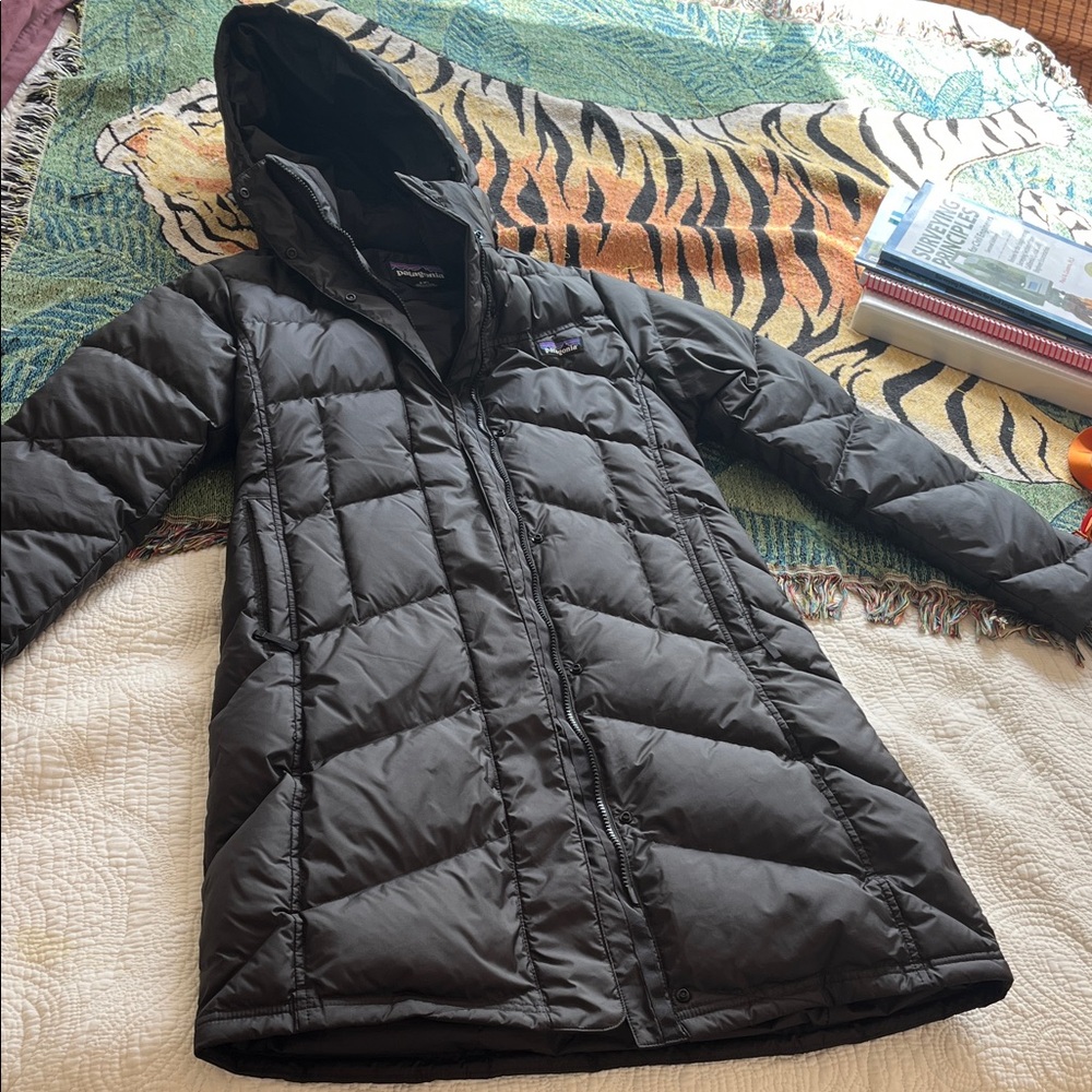 Patagonia Women's Black Puffer Coat